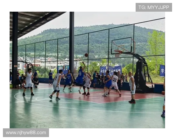 以篮球为纽带探索团队协作与个人拼搏精神的完美融合之路