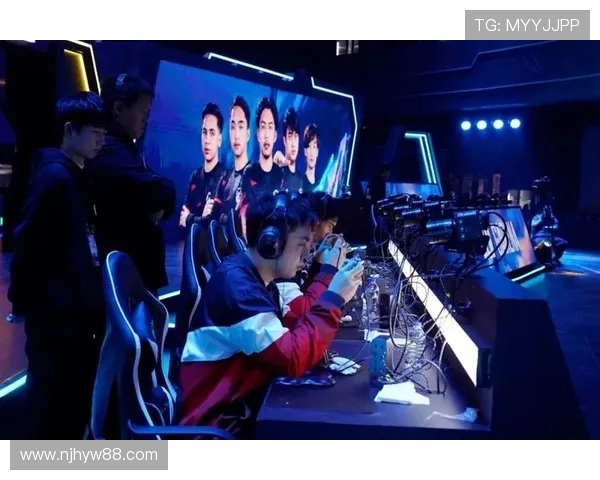 电竞赛事激烈对决精彩纷呈,实时比分更新带你纵览全局