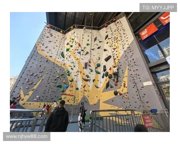 深圳攀岩队荣登攀岩战术排行榜首位引领全国攀岩新风潮 深圳攀岩队荣登攀岩战术排行榜首位引领全国攀岩新风潮